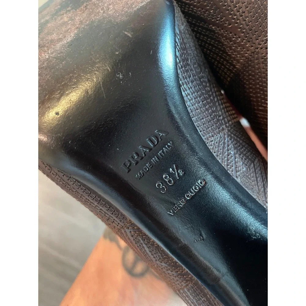 Prada Brown‎ Textured Leather Block Heel Pumps Size 38.5